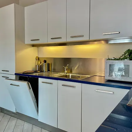 900mt From The Sea - Two-room - Free Parking Daire