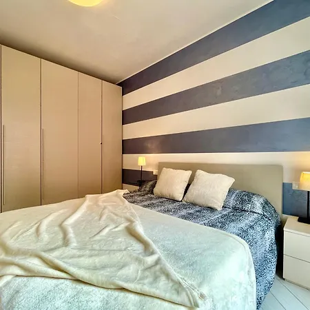 900mt From The Sea - Two-room - Free Parking *