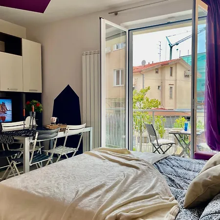 900mt From The Sea - Two-room - Free Parking Apartmán