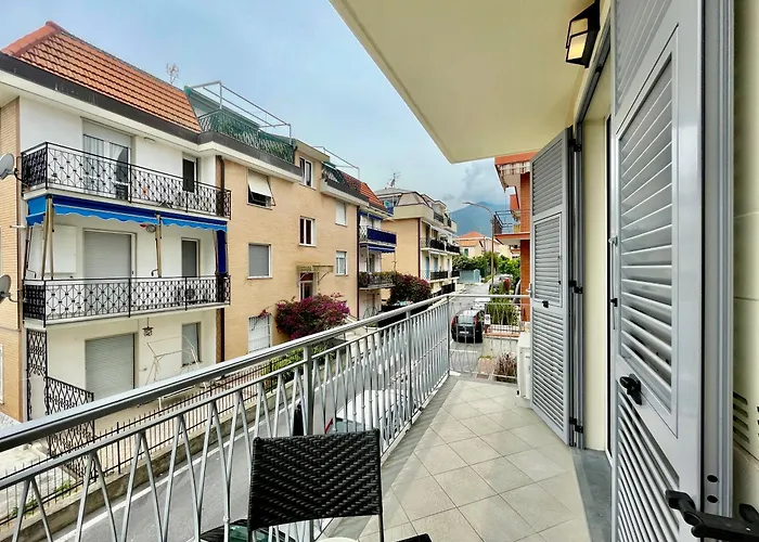 900mt From The Sea - Two-room - Free Parking *