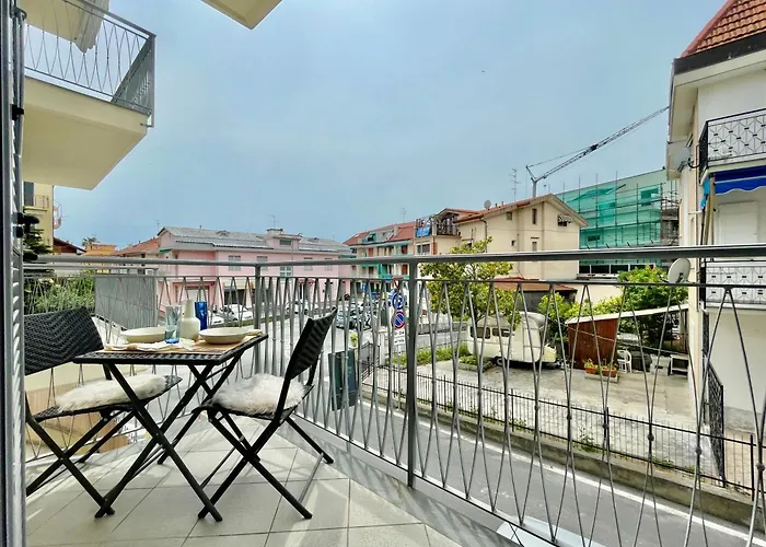 900mt From The Sea - Two-room - Free Parking * Loano